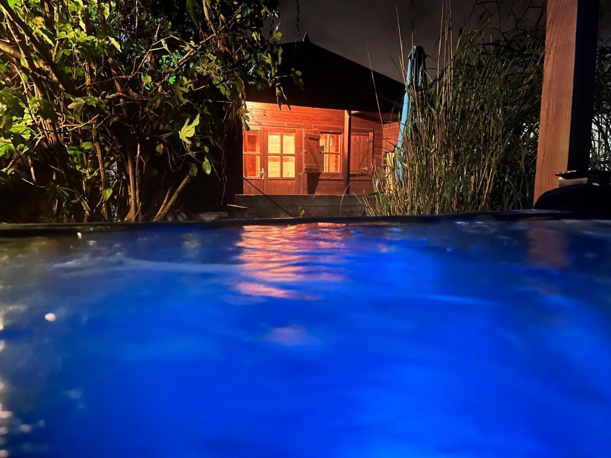 Buddha Style Family House & Jacuzzi & Sauna Near Amsterdam Vijfhuizen 外观 照片